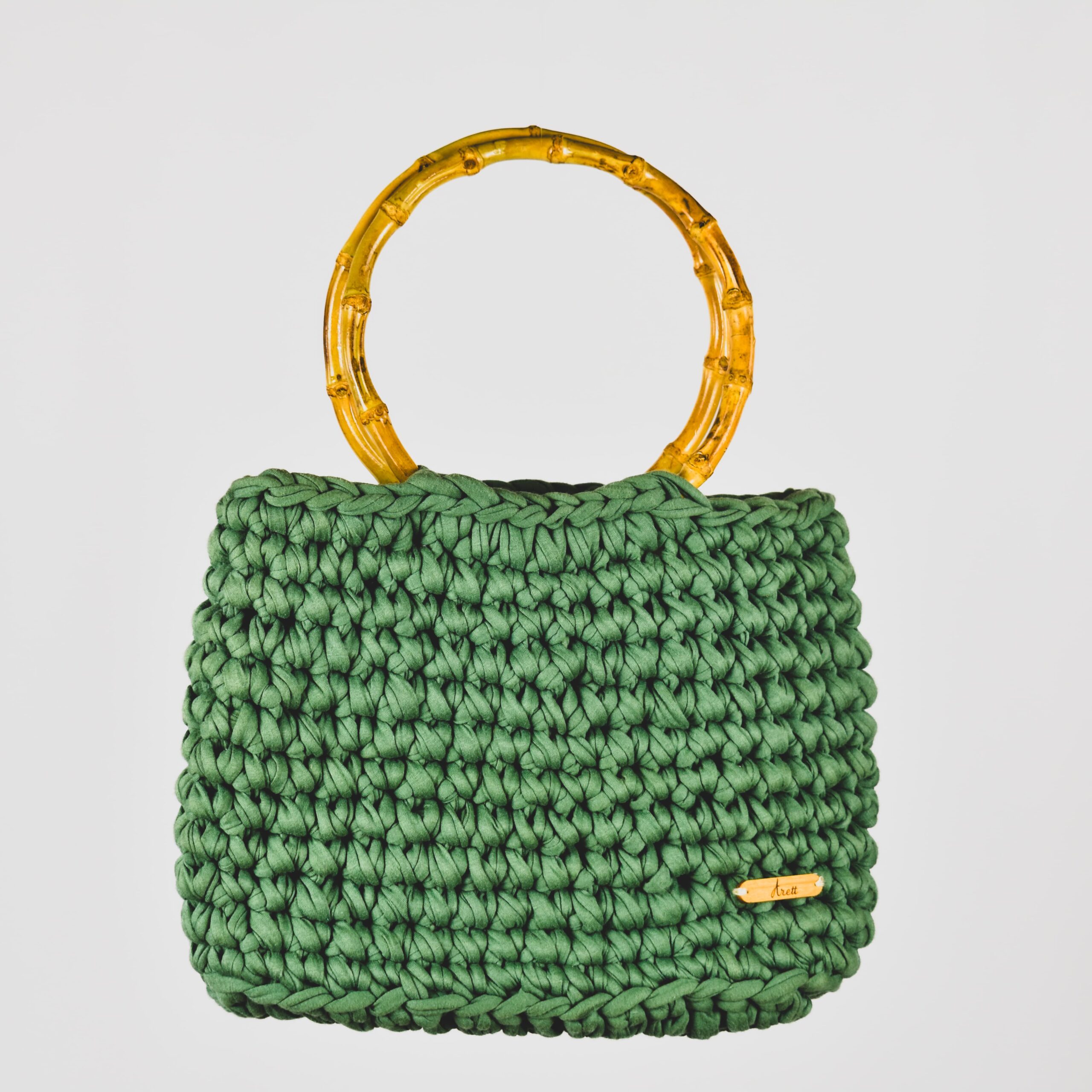 Bolso croché con asas de bambú